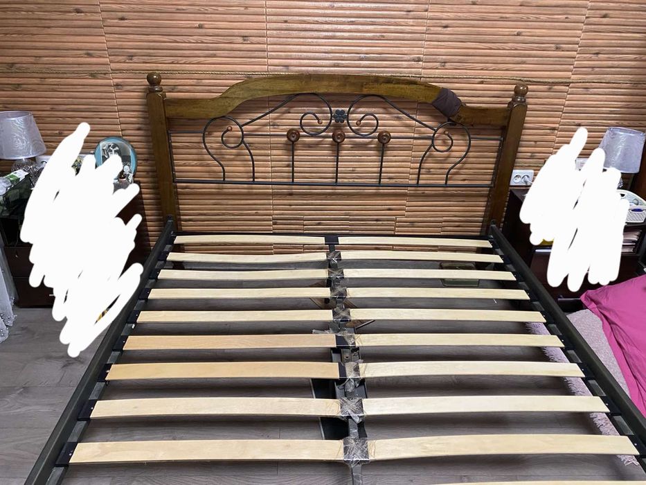 Ліжко двоспальне