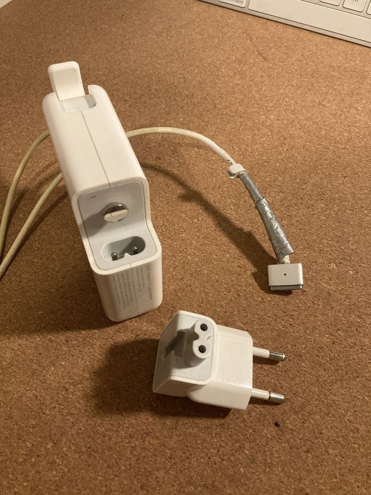 Carregador 85W Magsafe 2 Power Adapter (AVARIADO) + Corrente Extensão