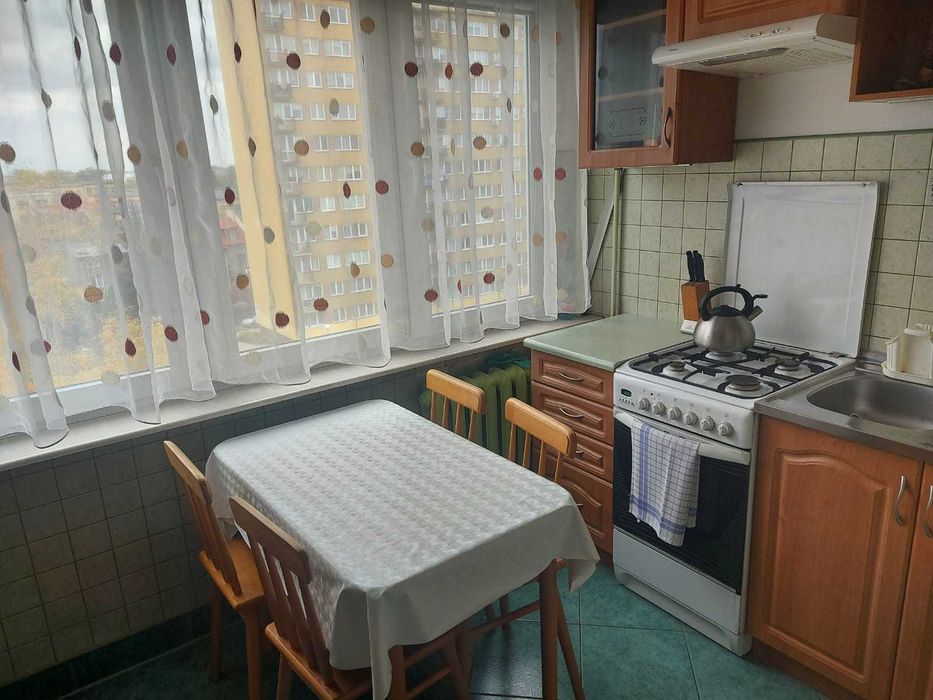 Spadzista, 3 -pokojowe, 48m2, VI piętro, Umeblowane