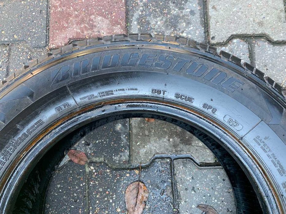 шини скати колеса 215 65 16С Bridge Stone 6.5 mm 2017 p 2 шт зима
