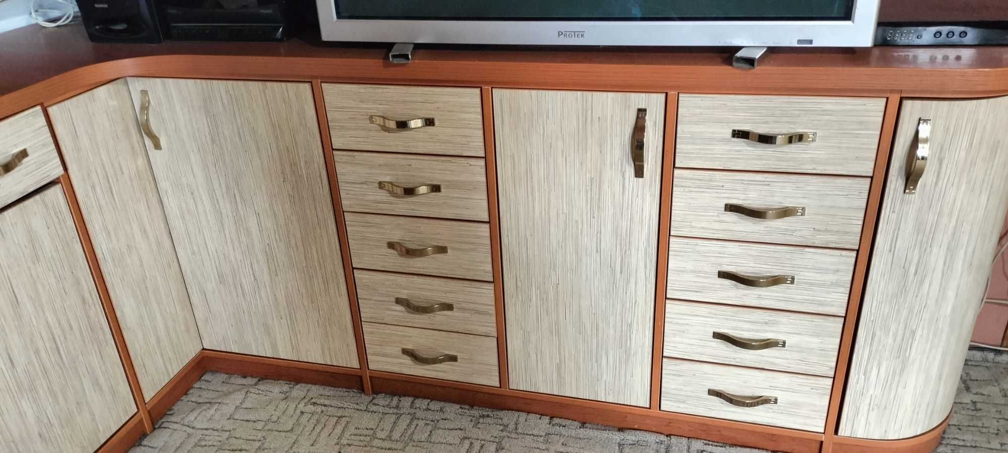 Komplet mebli do sypialni