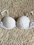 Biustonosz H&M 75B biały koronkowy push up usztywniany