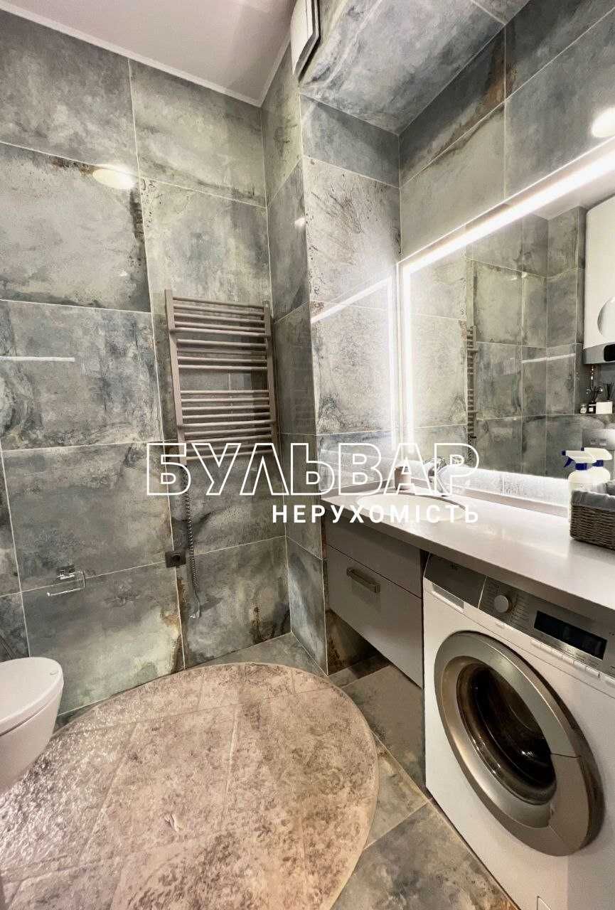 Продам!! 3 к.кв. - 100 м2, Центр, Новострой, ЖК Белый слон