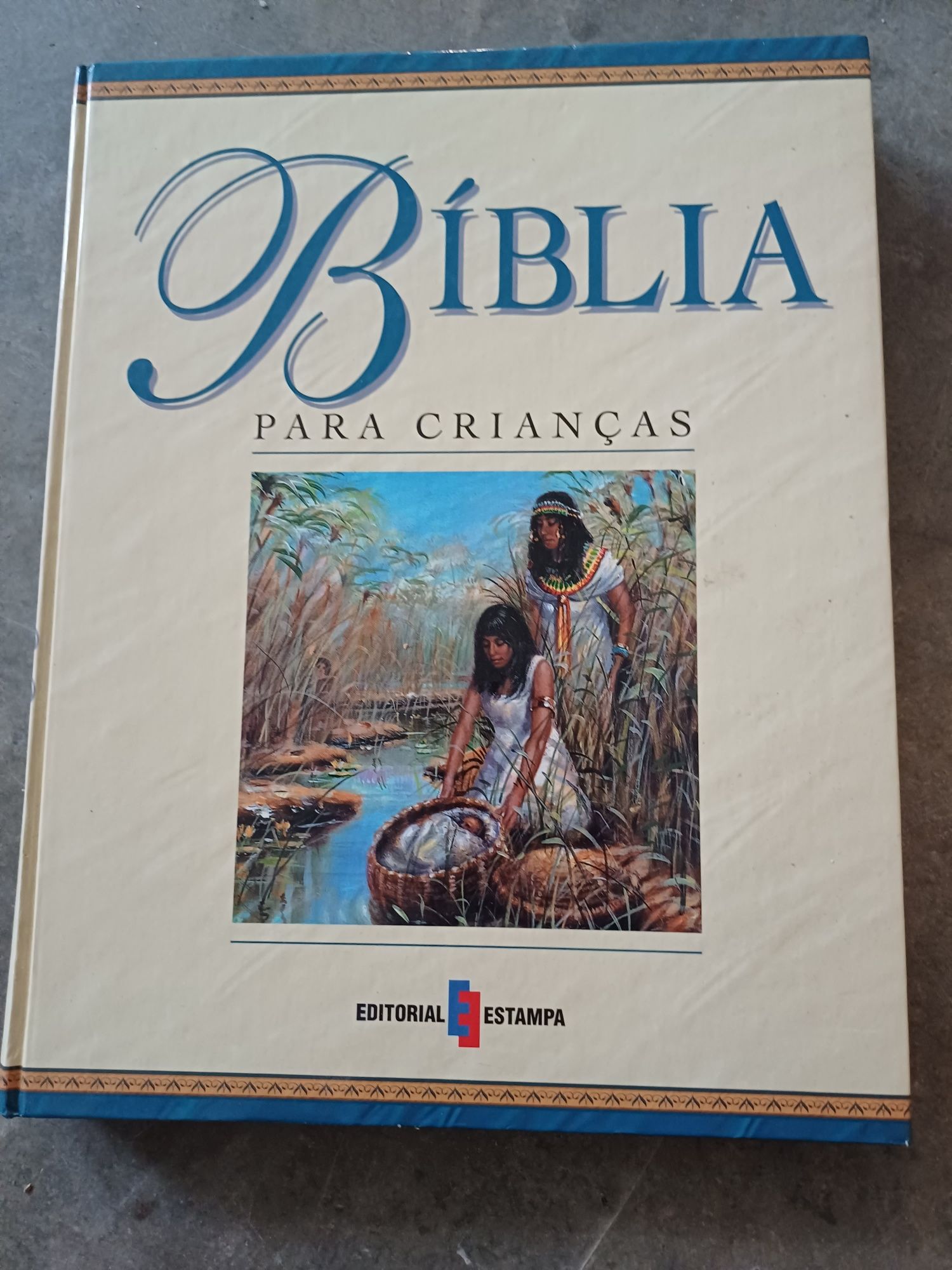 Biblias de varios tamanhos