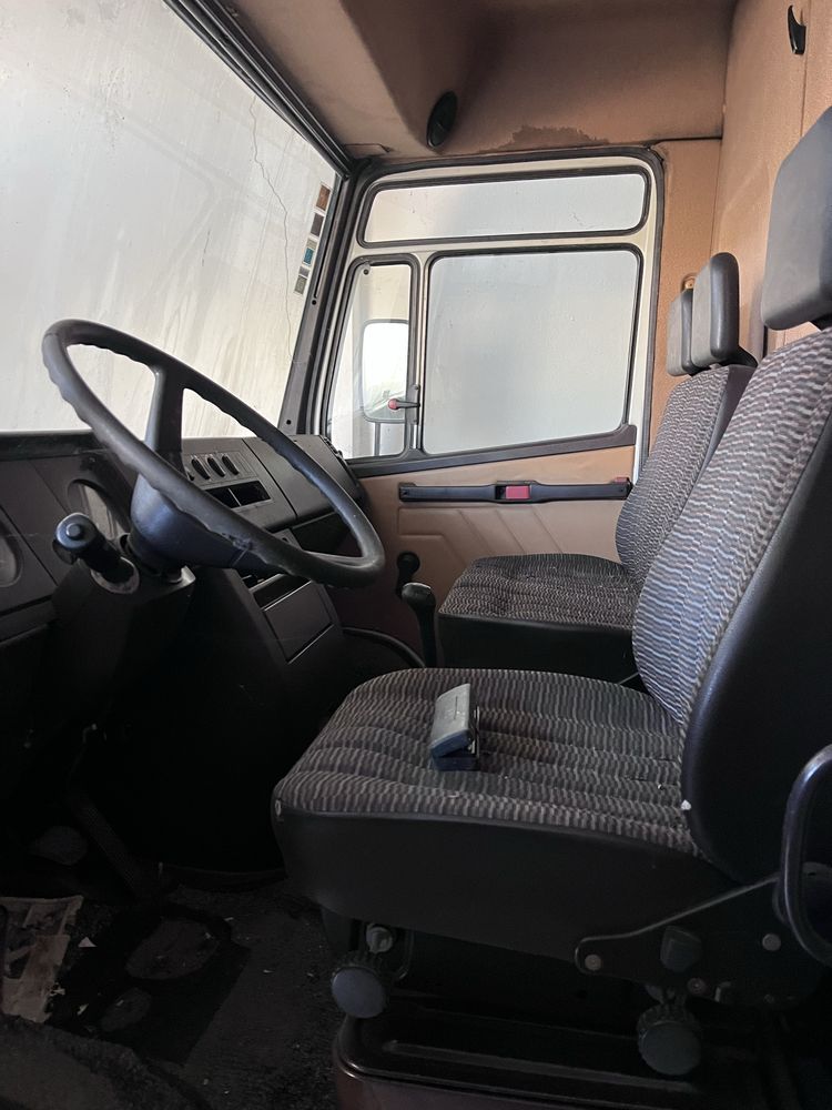 Mercedes-Benz 609D para restauro – Ideal para Autocaravana