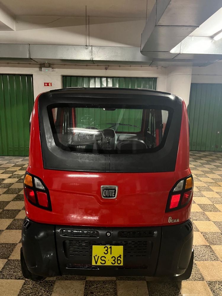 Microcar Bajaj Qute