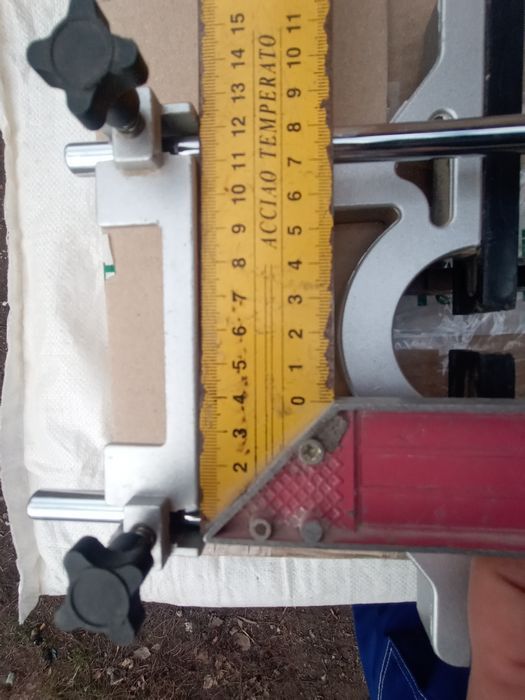 Паралельний упор для фрезера