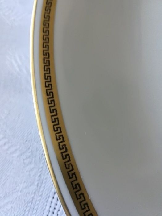 3 półmiski: 2 okrągłe i 1 owalny