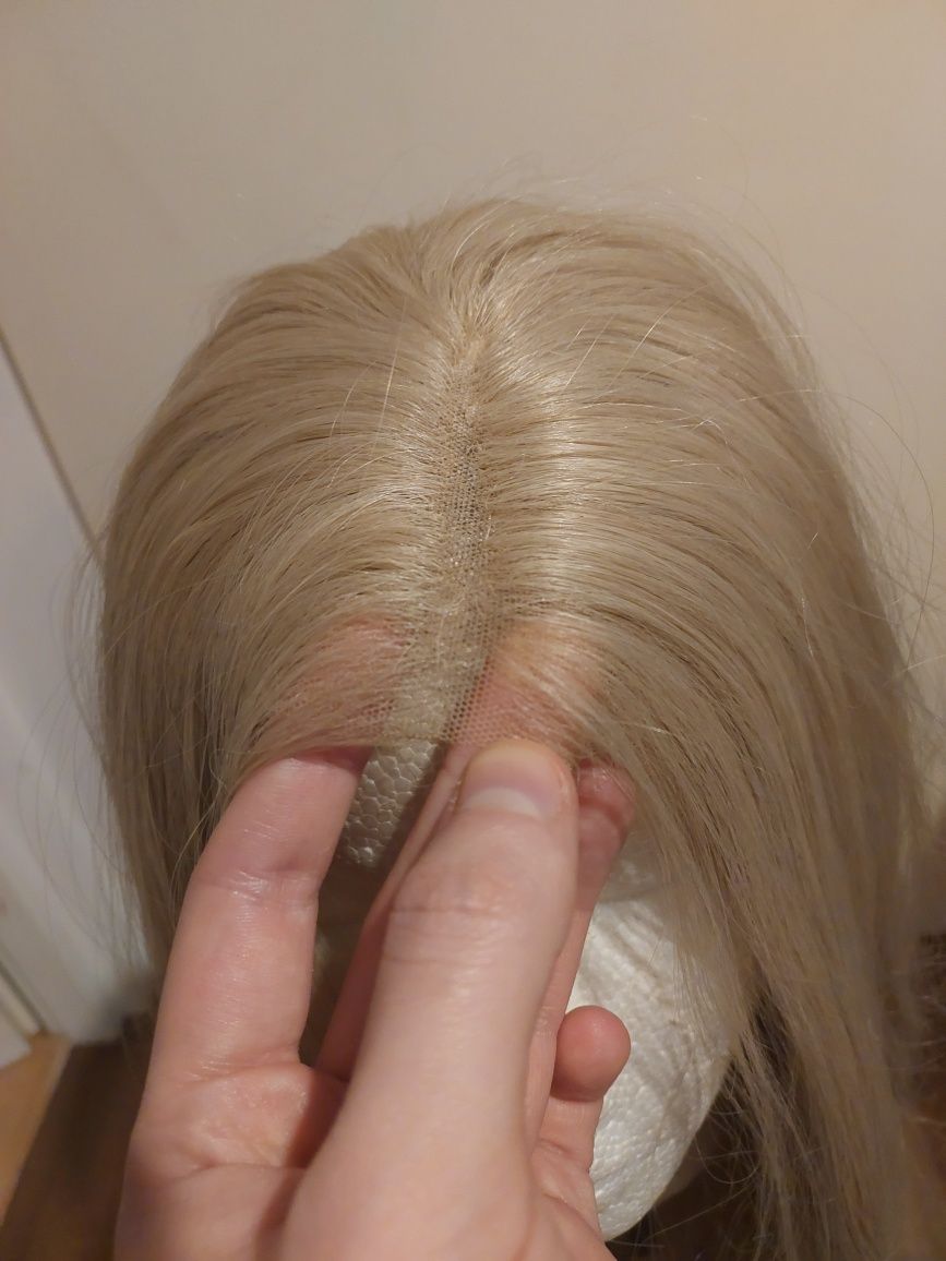 Piękna peruką lace front  zimny blond platyna platynowa