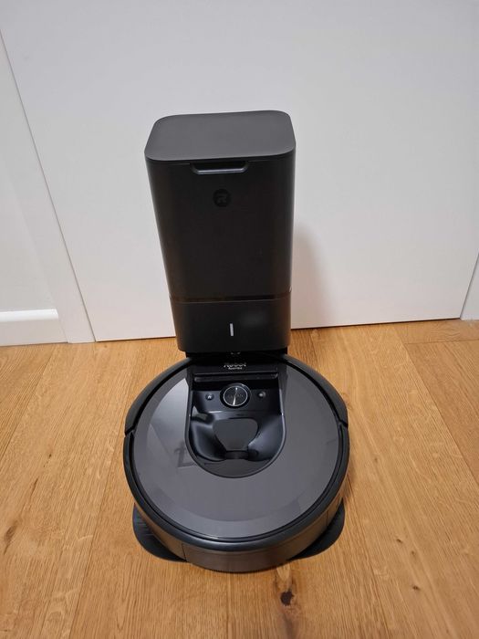IRobot roomba i7+