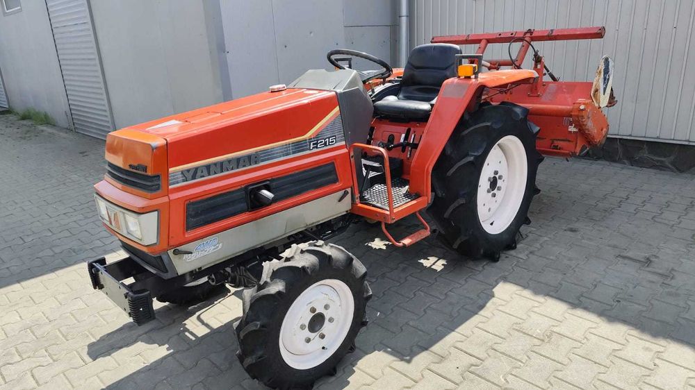 Japoński traktorek Yanmar F 215 z glebogryzarką 4x4 21 KM