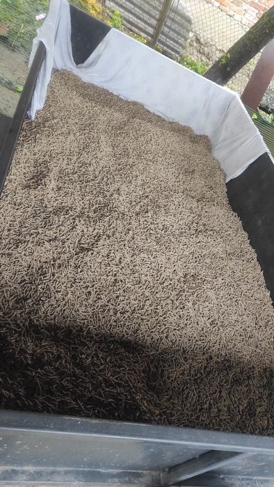 Гранули кормові корм для кроликів