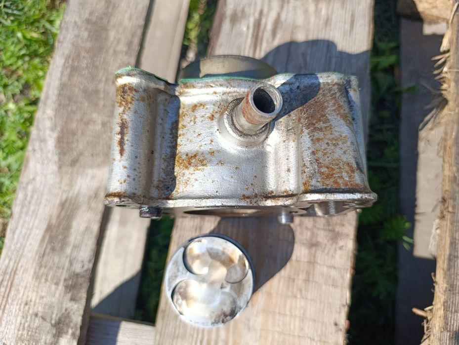 Cylinder Aprilia SX 125 18 – 21 r z tłokiem tuleja silnika części A4