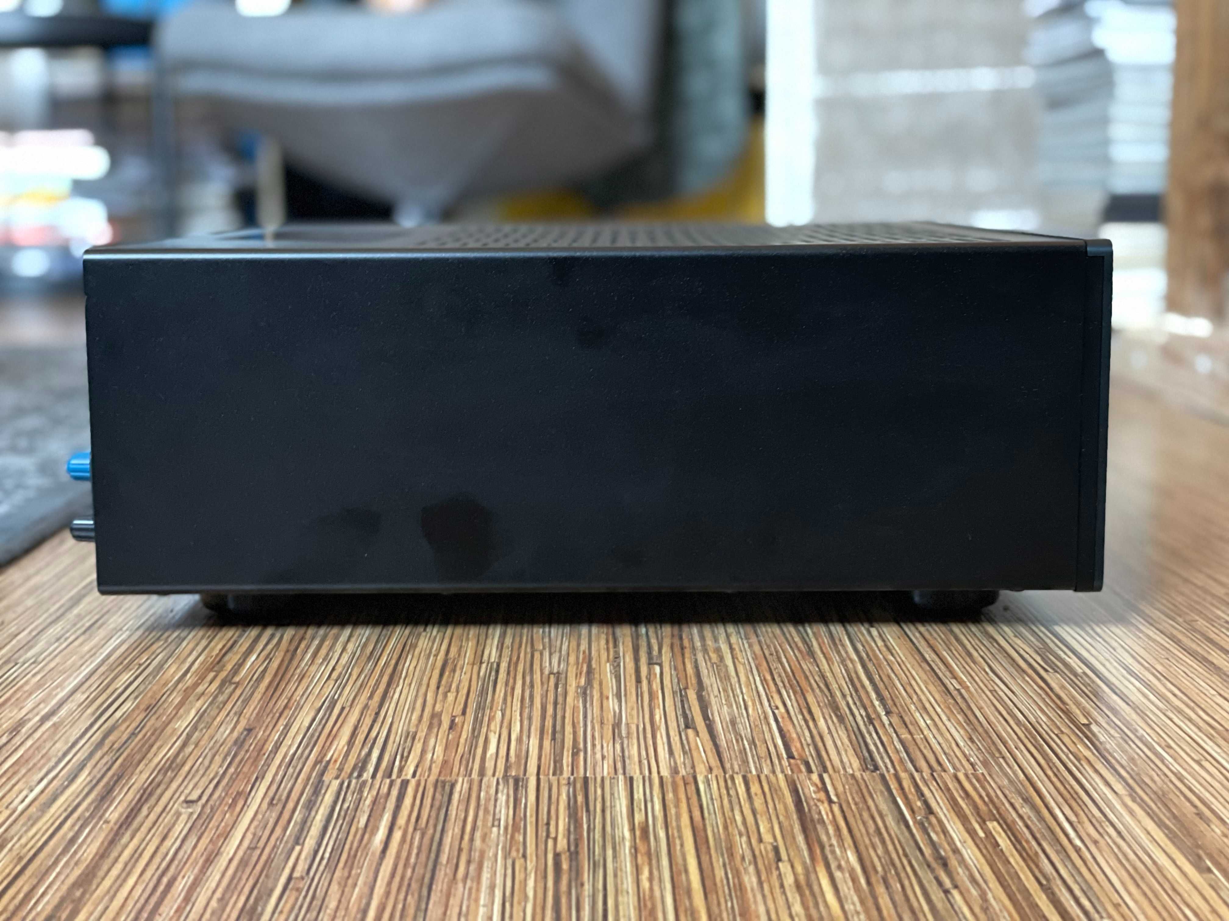 Amplituner Cambridge Audio Azur 650R