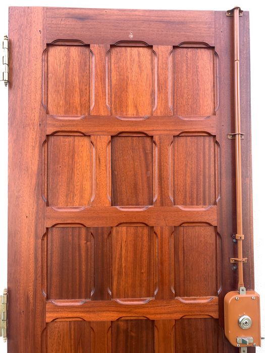 URGENTE 90€ - Porta madeira maciça com fechadura de 4 trancas
