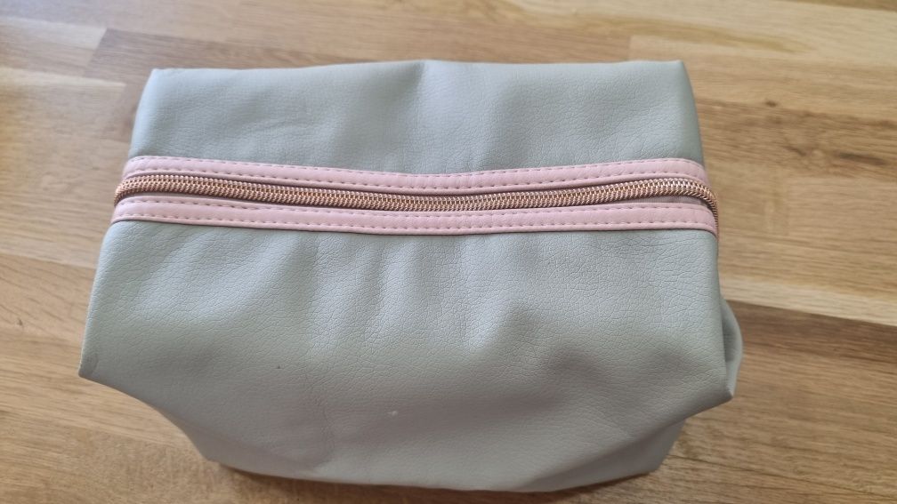 Bolsa para máquilhagem