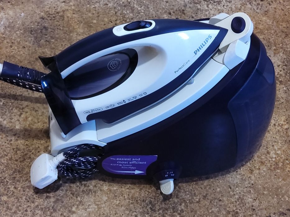 Stacją parowa Philips GC9240