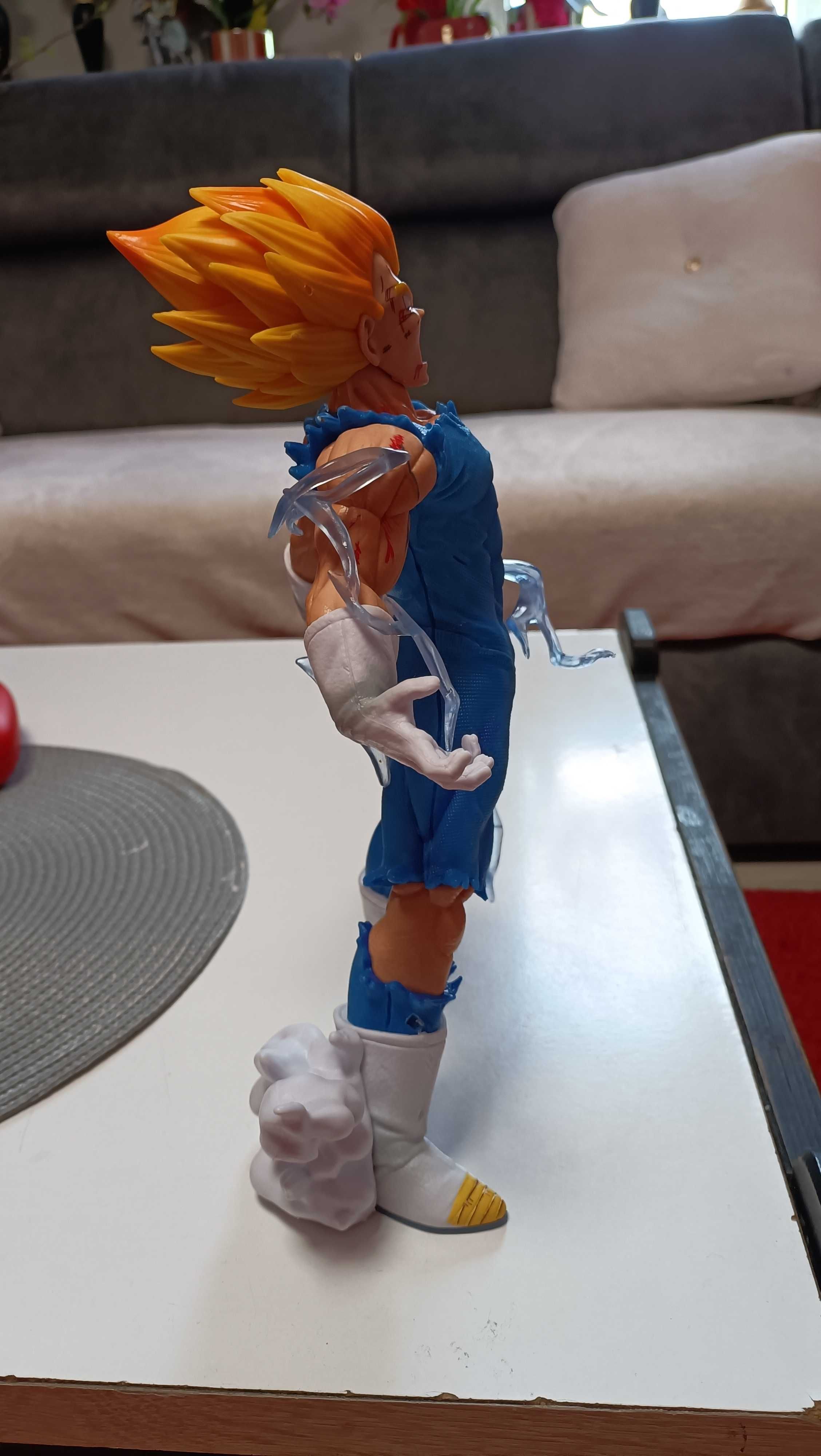 Figurka Dragon Ball Vegeta SSJ Duża