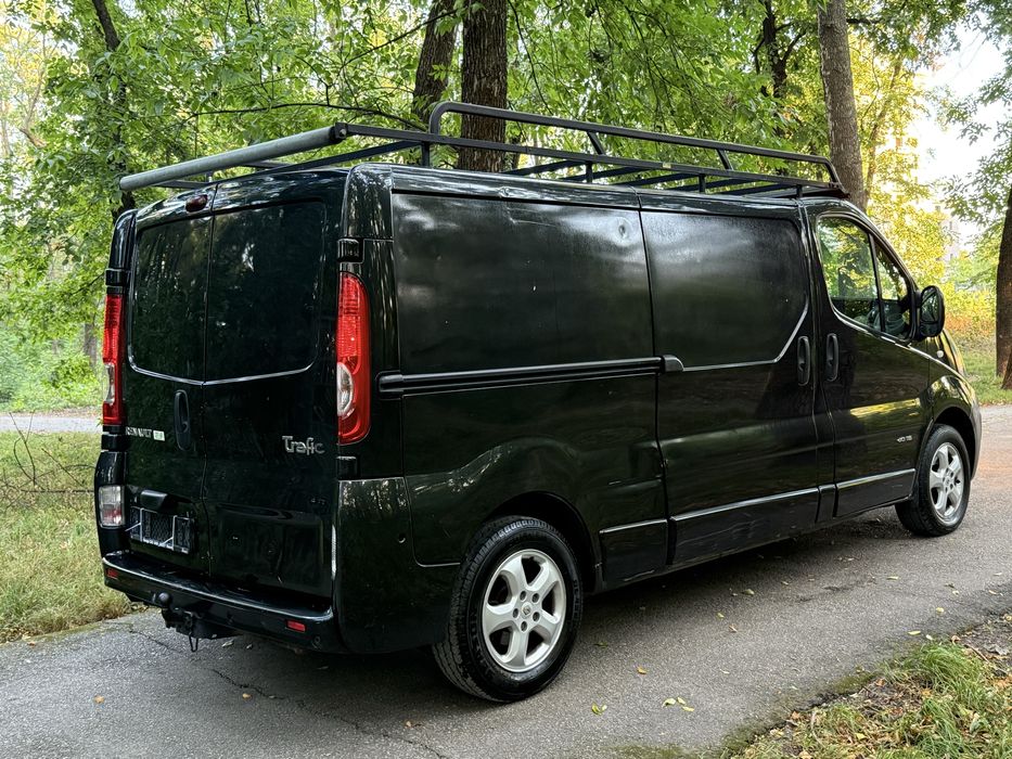 Продам Renault Trafic 2.0 D 2011