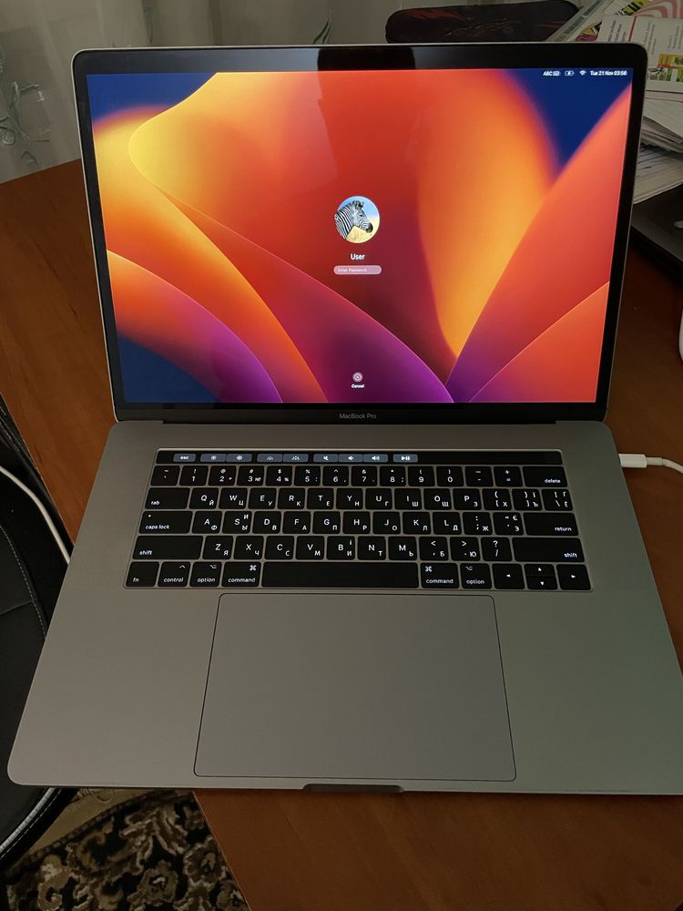 MacBook Pro 2017 15’ 512/16