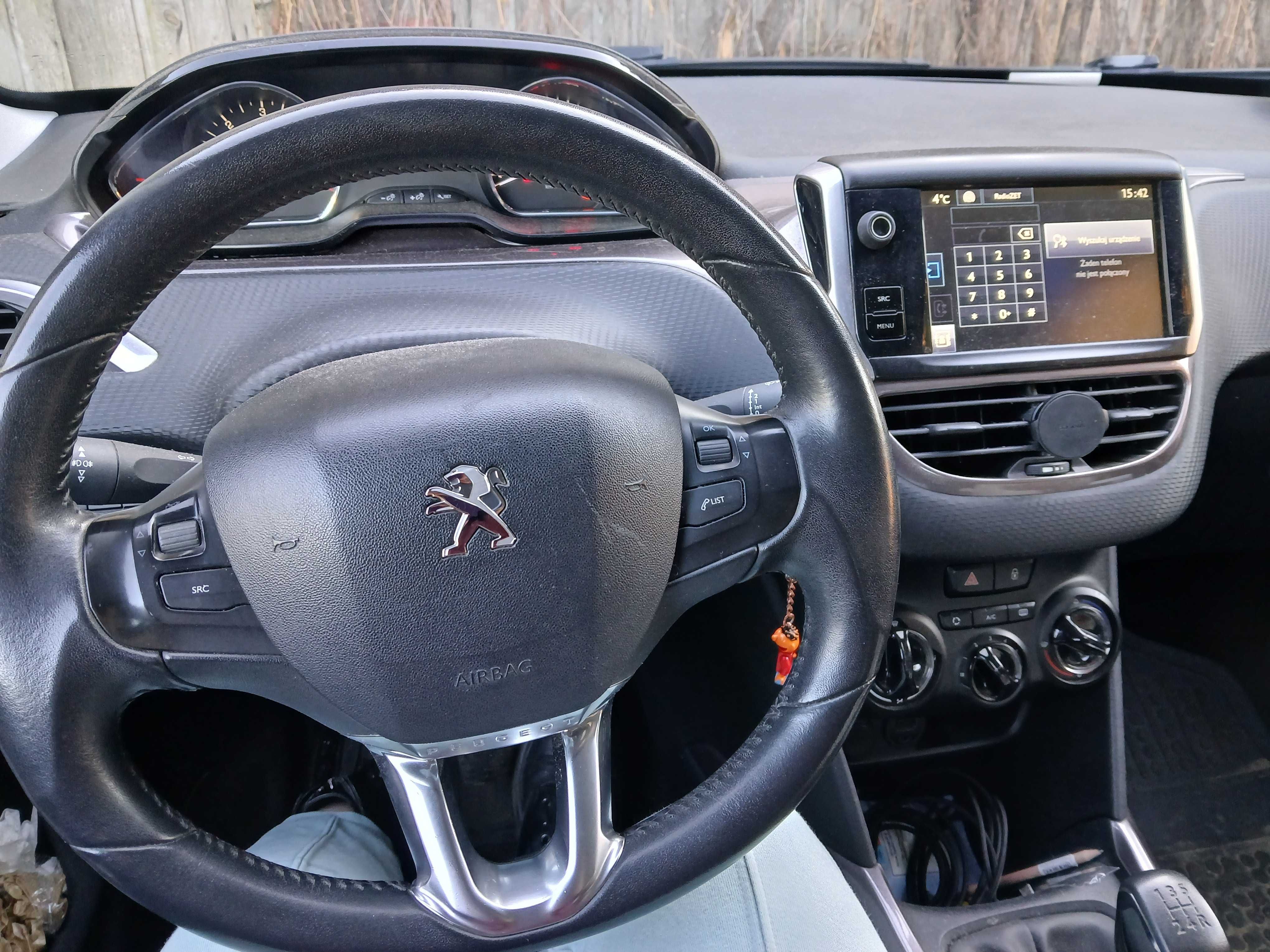 Peugeot 2008 1.6 e-HDI