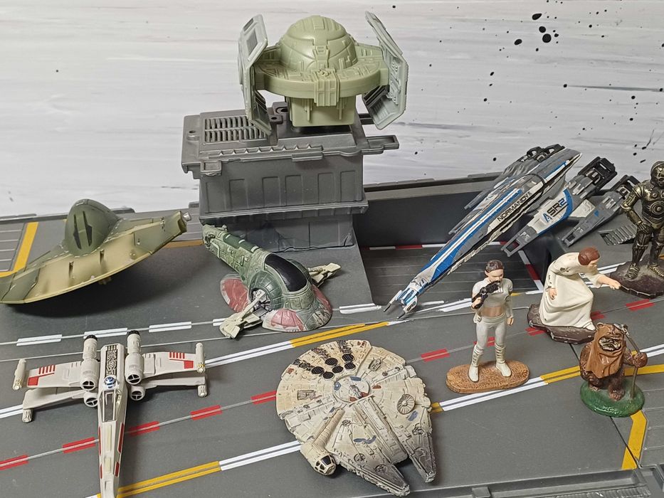 Guerra das Estrelas figuras e naves em chumbo 15 unidades