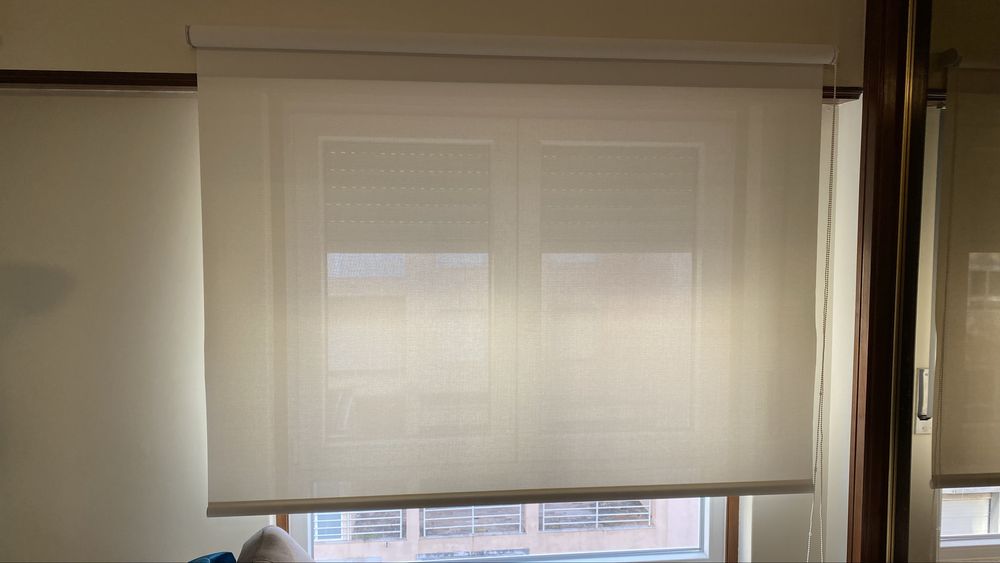 Cortinas de Rolo (Completos e Impecs)