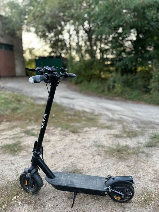Електросамокат Forte E9G-PRO