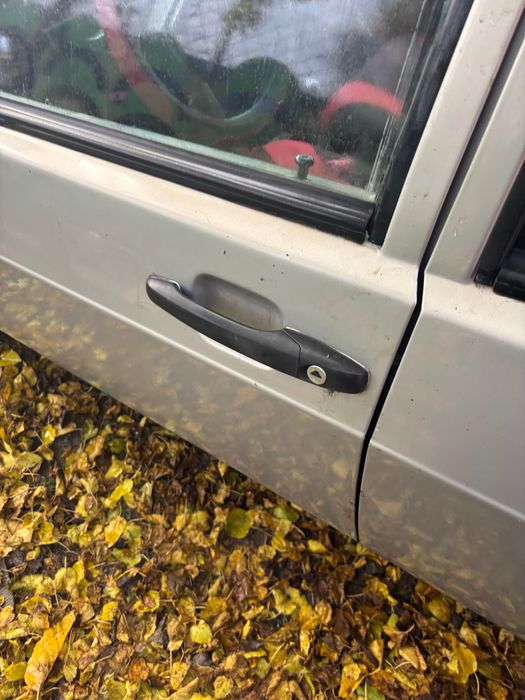 Розбираю Део сенс і ваз 21099