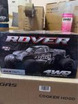 Samochodzik na pilota ROVER 4WR 4x4 Sheldon Creed Edition