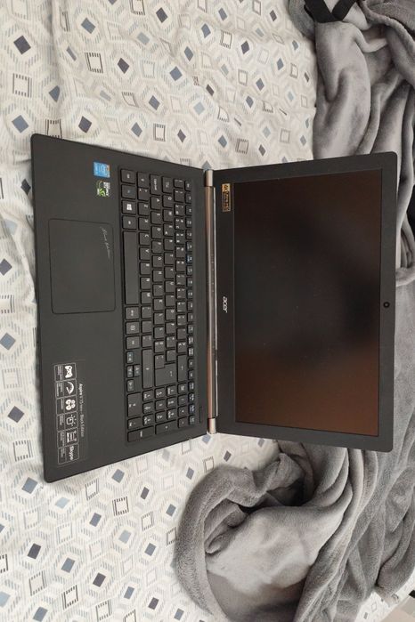 Acer aspire vn black édition