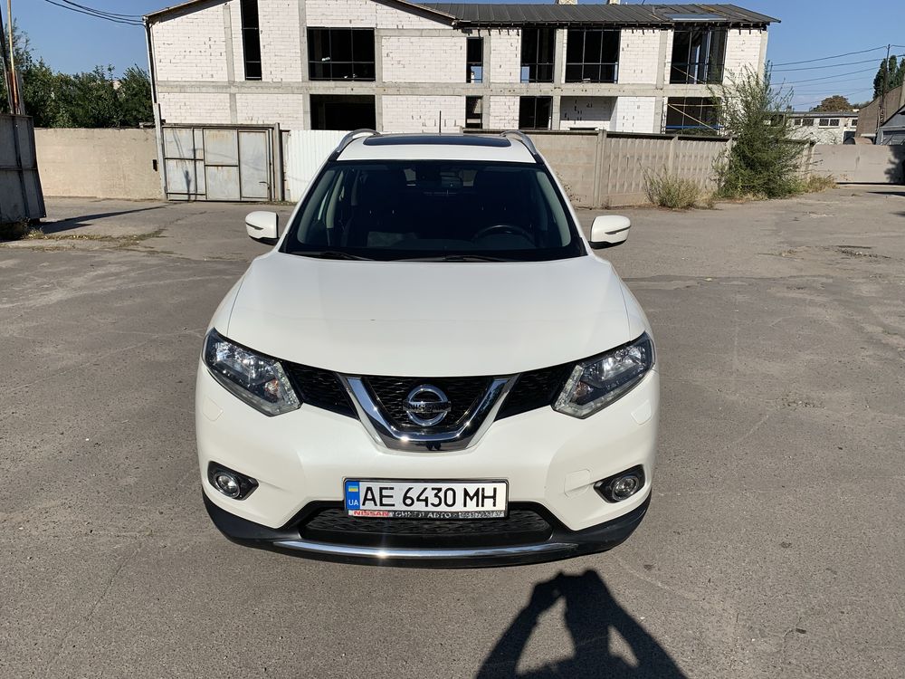 Продам NISSAN X-TRAIL официал