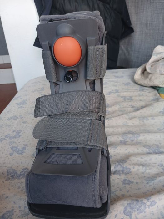 Bota ortopédico nova
