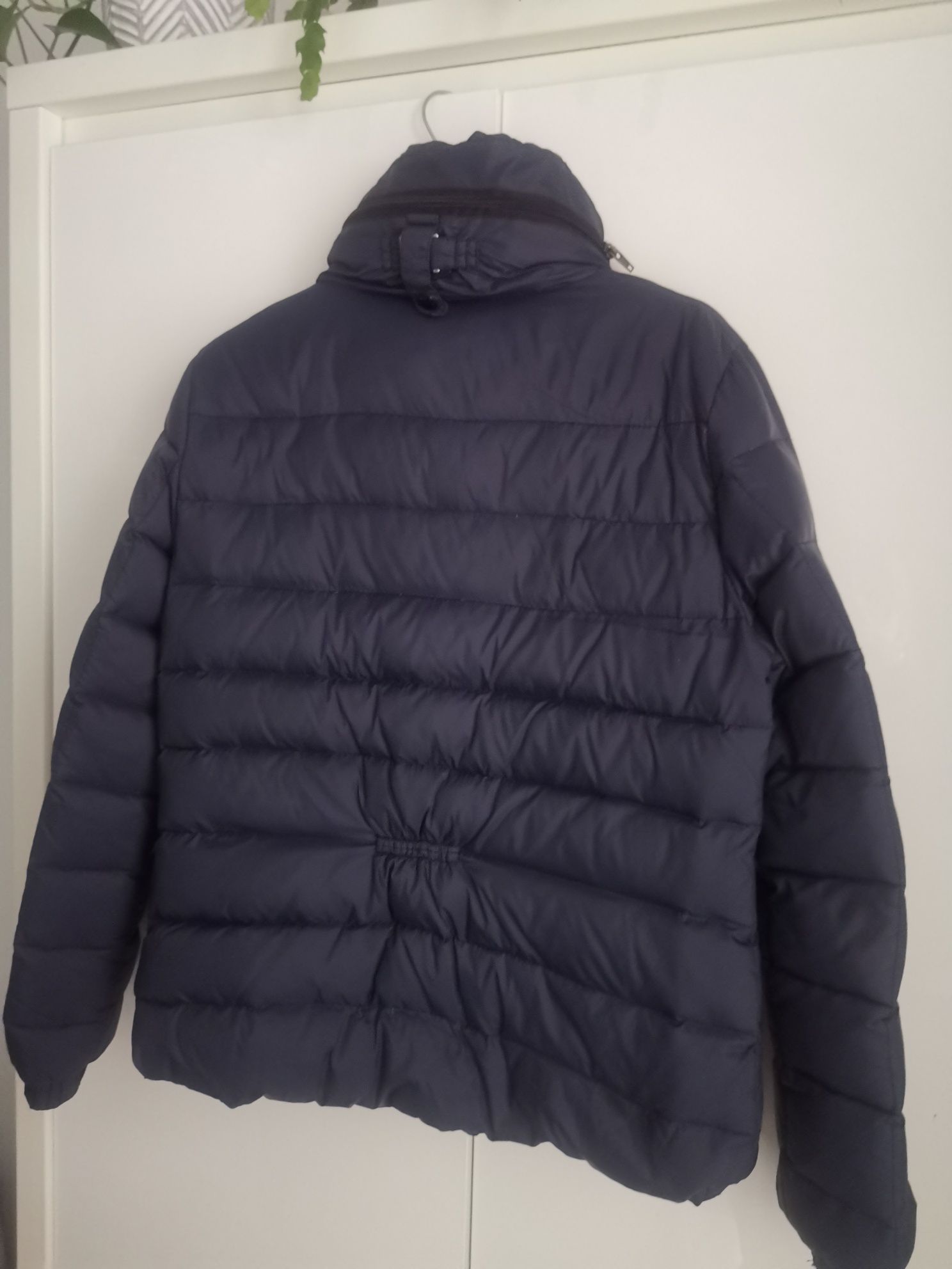 Moncler kurtka puchowa M