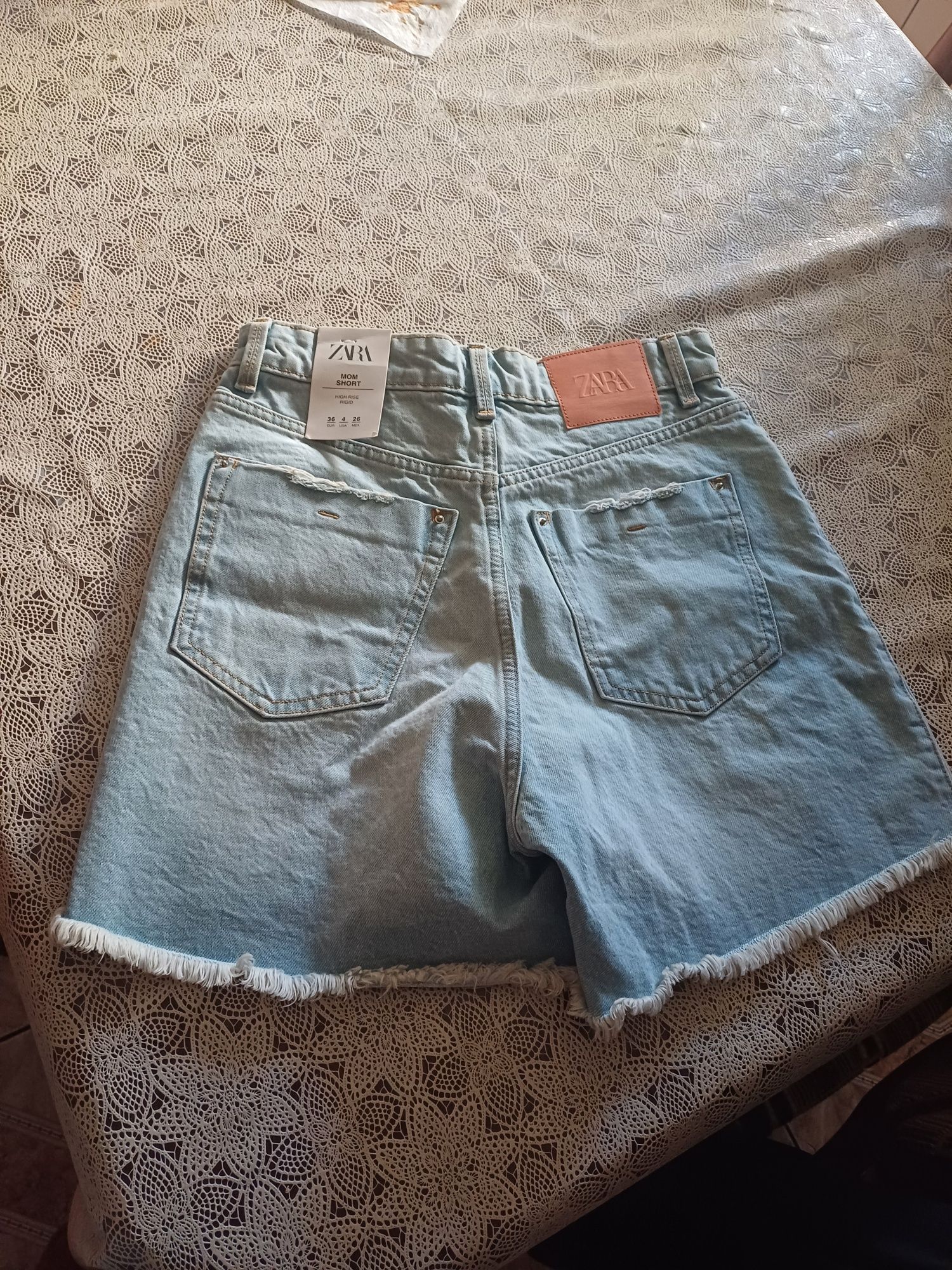 Szorty mom fit zara