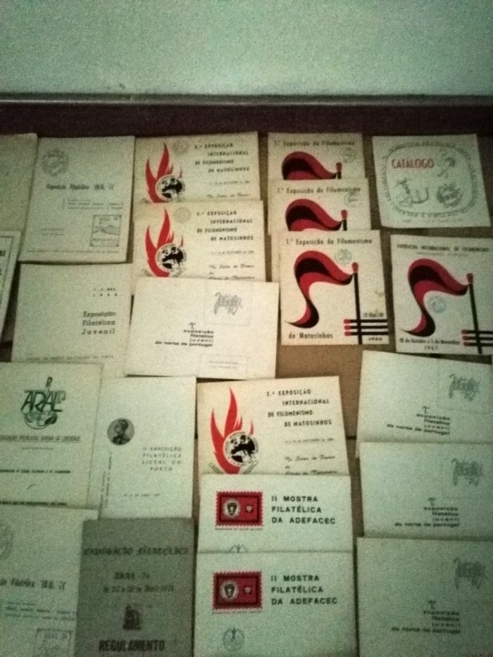 Brochuras, programas e catálogo de exposições filatelia muito antigas