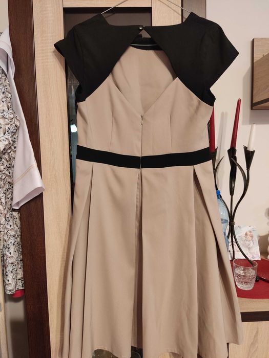 Sukienka plisowany dół