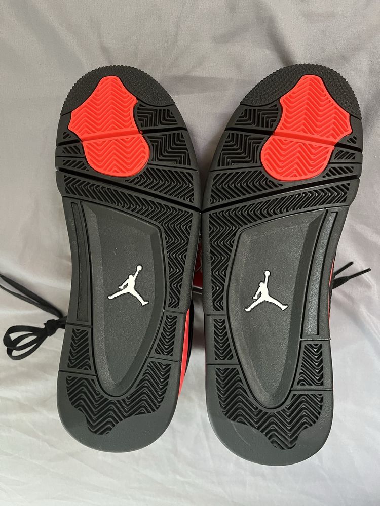 Nike Air Jordan 4 Retro / Red Thunder r. 42