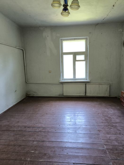 Продам 2 кім квартиру в районі вокзалу