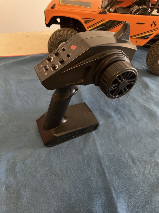 Axial Wraith 1.9 4WD Rock Crawler