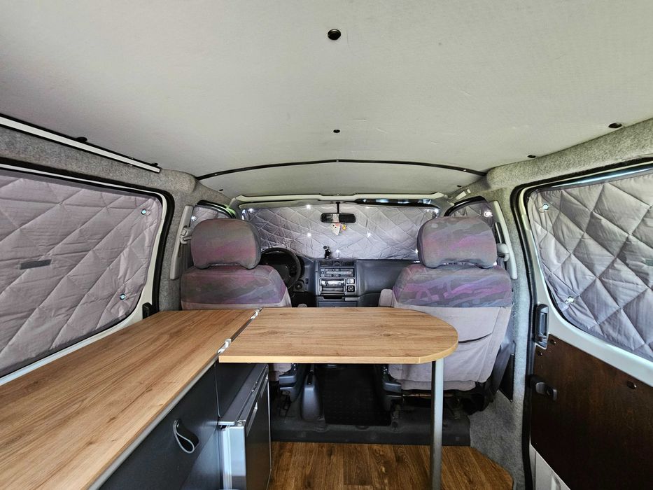 Toyota Hiace 4x4  kamper-van
