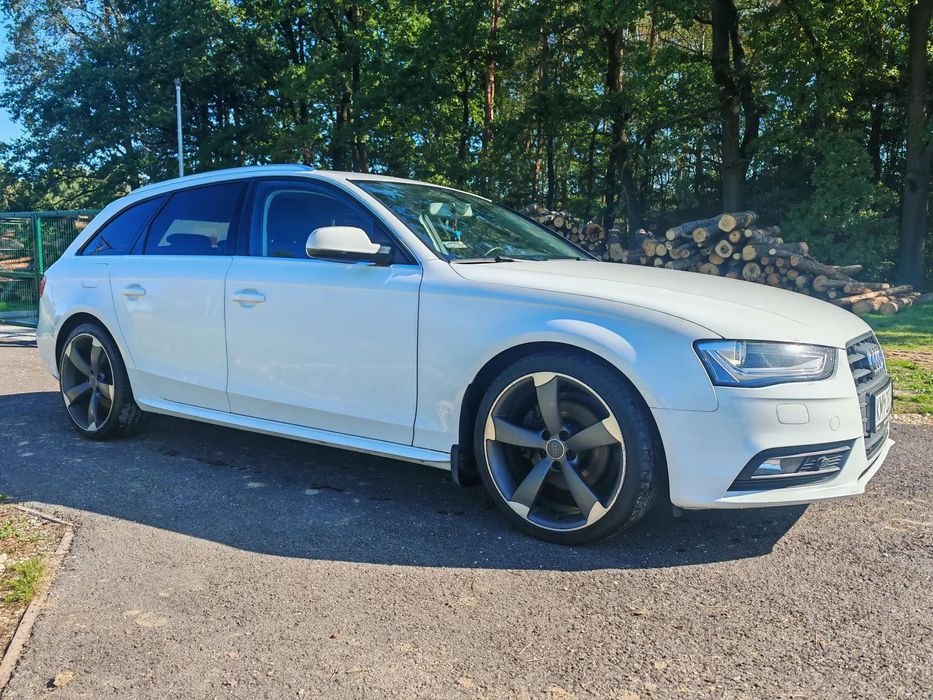 Audi A4 Avant A4 B8 2.0 TDI 200KM