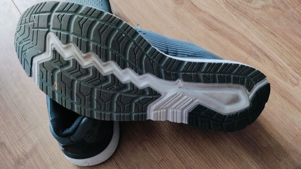 Buty męskie sportowe