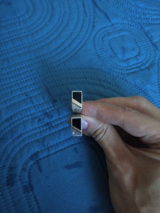 Продам срібне кільце. 2 шт.