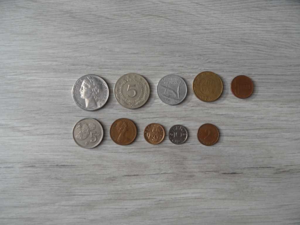 zestaw 10  różnych monet nr. 1