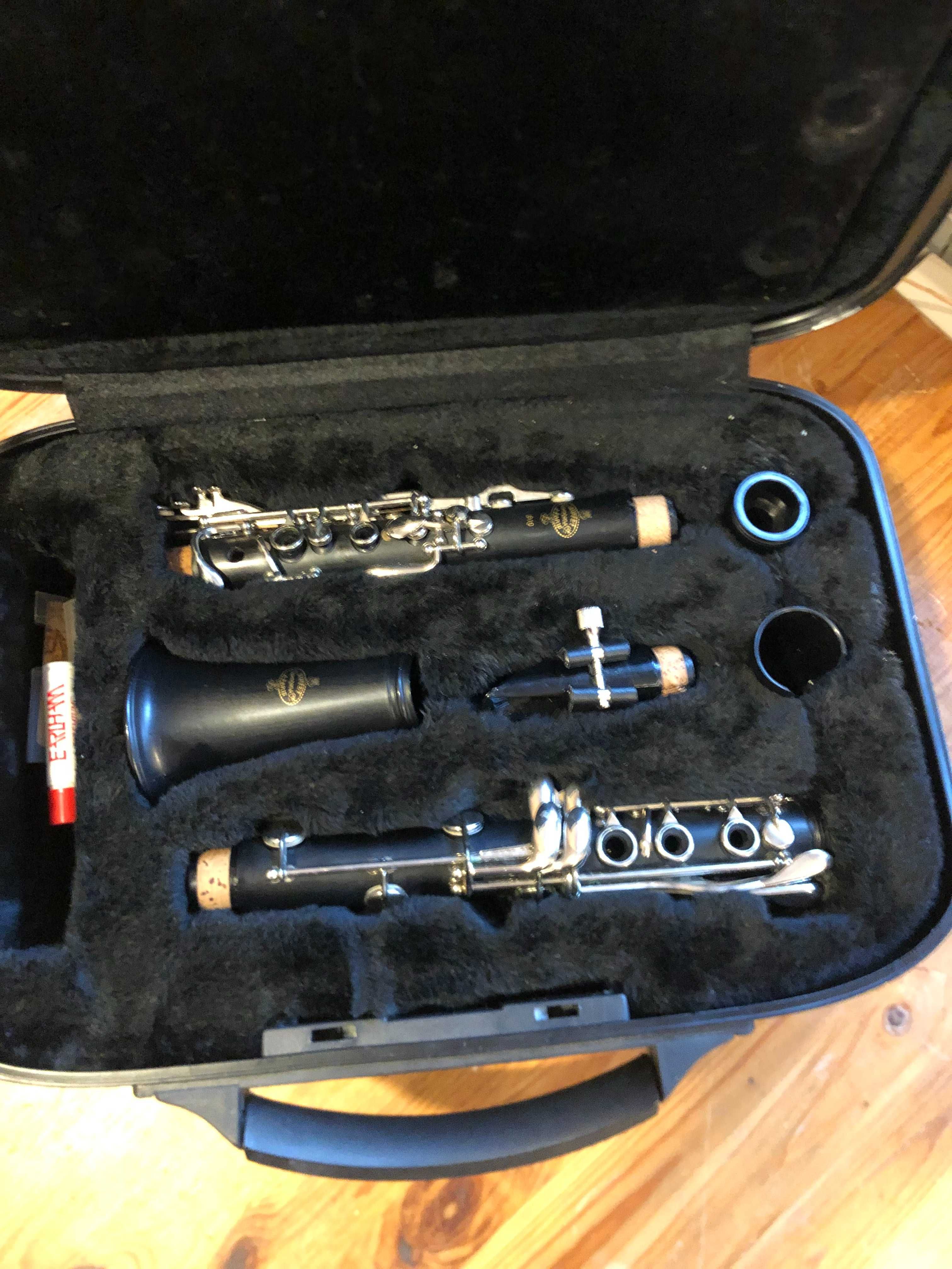 Sprzedam klarnet Buffet Crampon A Paris  B10