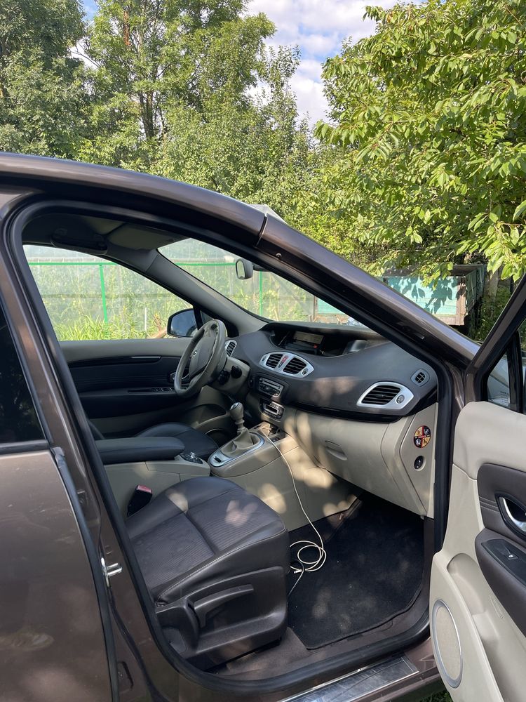 Renault Grand Scenic 7 osobowy