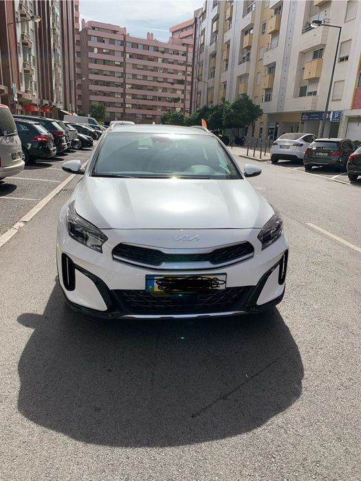 Kia xceed plug in, 2023, 8800km