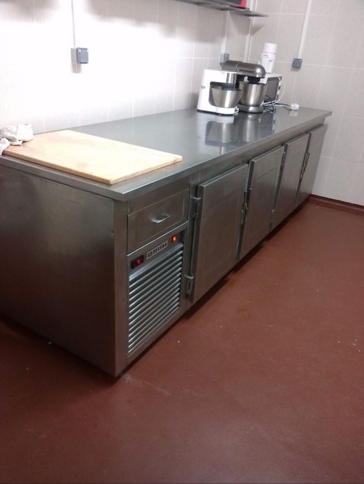Aluga-se Cozinha (fabrico próprio) para área alimentar