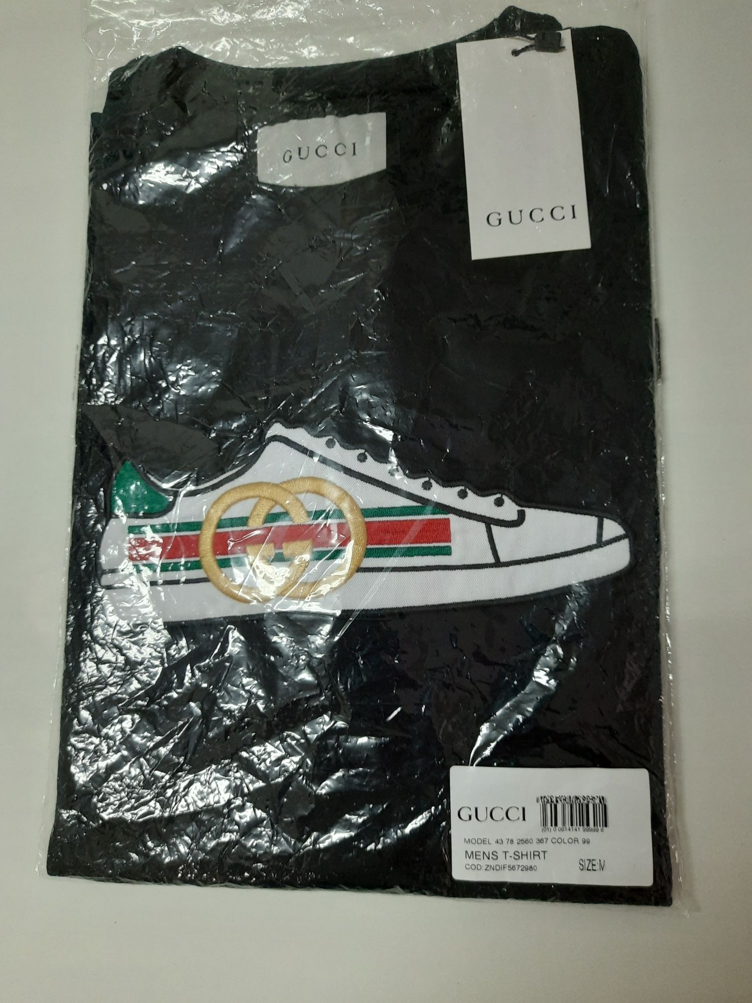 T-shirt armani , gucci , givenchy,the north face , etc..